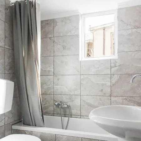 A Masterpiece In Plaka With Big Balcony And Acropolis View Aten